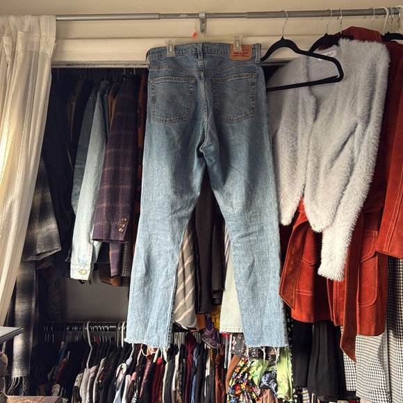 Levi’s 501 skinny ripped jean - Picture 8 of 8